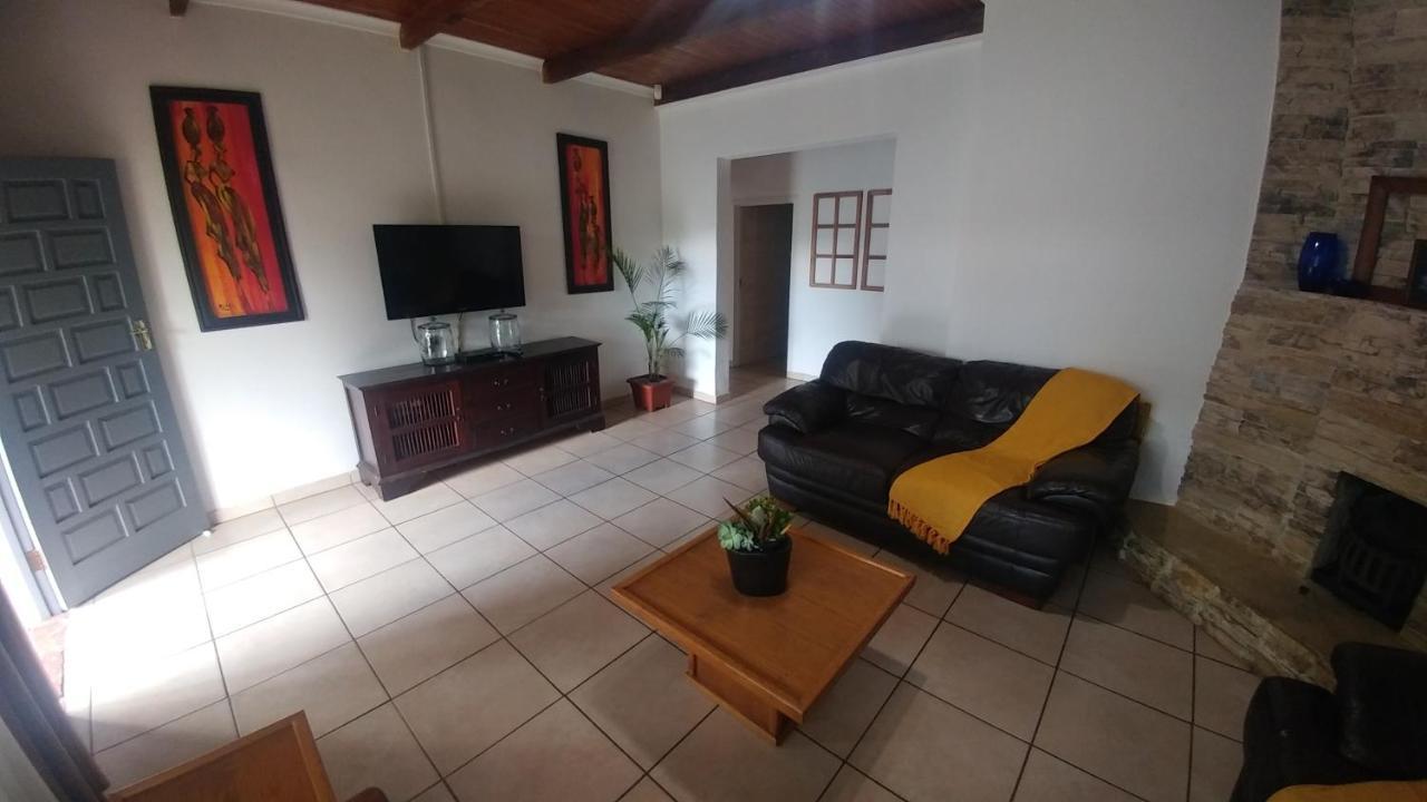 גרסקופ Four Seasons Self-Catering Guest House מראה חיצוני תמונה