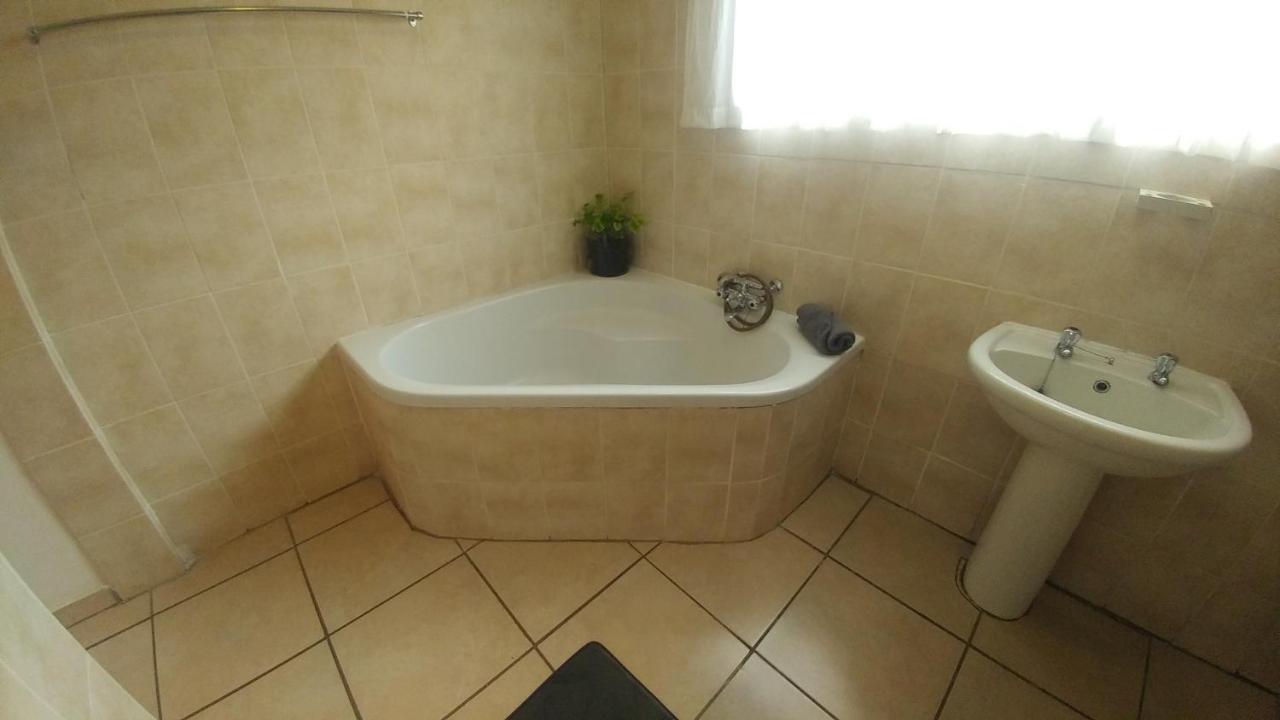 גרסקופ Four Seasons Self-Catering Guest House מראה חיצוני תמונה